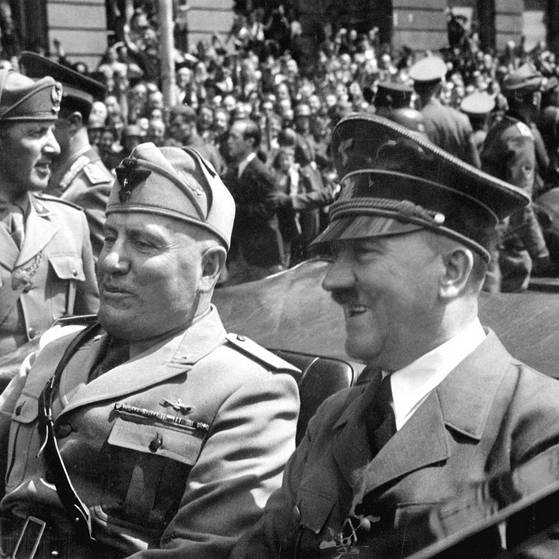 Adolf Hitler und Benito Mussolini