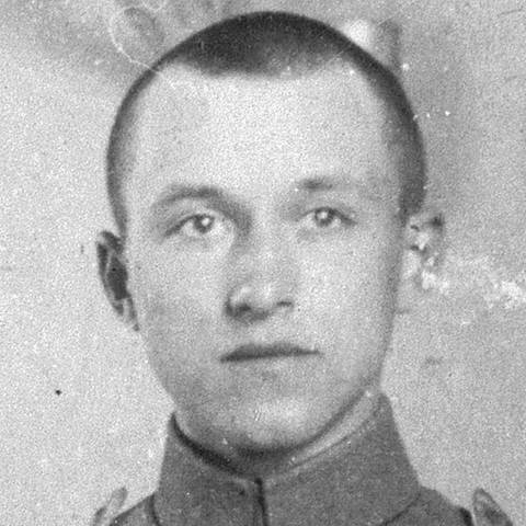 Schwarz-weiß Bild eines Soldaten