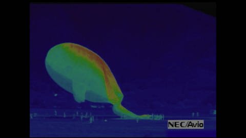 Ein Wärmebild eines Heißluftballons. 