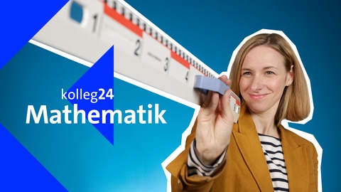 Presenterin von kolleg24 Mathematik mit Lineal