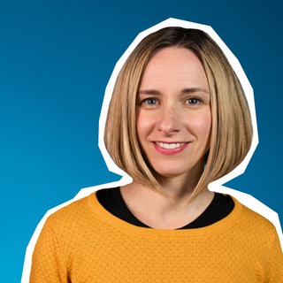 Presenterin der Folge zu besonderen Geraden im kolleg24 Mathematik