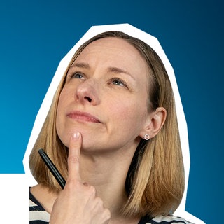 Presenterin der Folge zu Schnittpunkten von Geraden und Koordinatenachsen im kolleg24 Mathematik