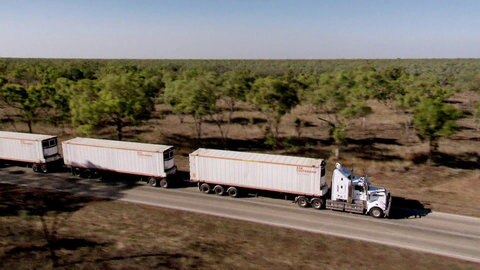 Australischer Road Train.