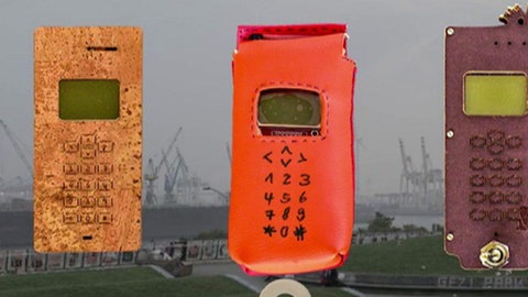 Bild von 5 verschiedenen Handys