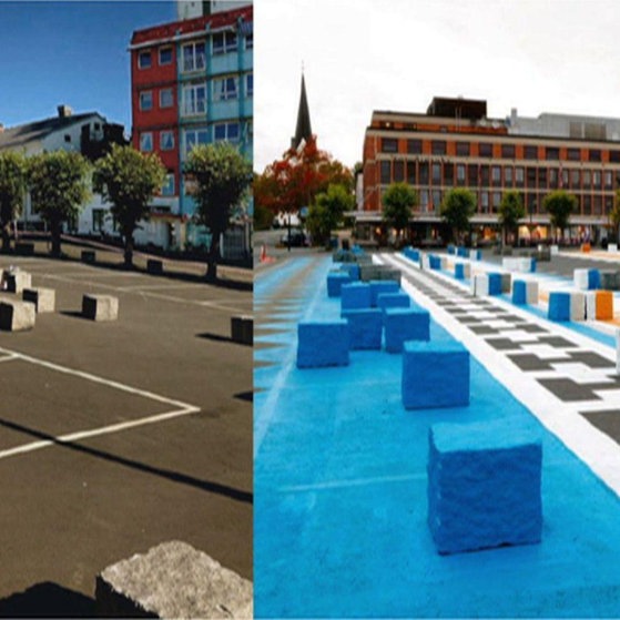 Vorher - nachher. Der  angemalte Stortorget-Platz in Hamar, Norwegen.