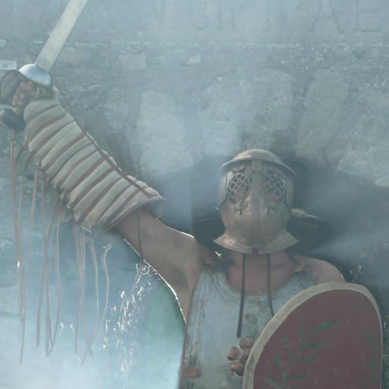 Gladiator in Kampfausrüstung.