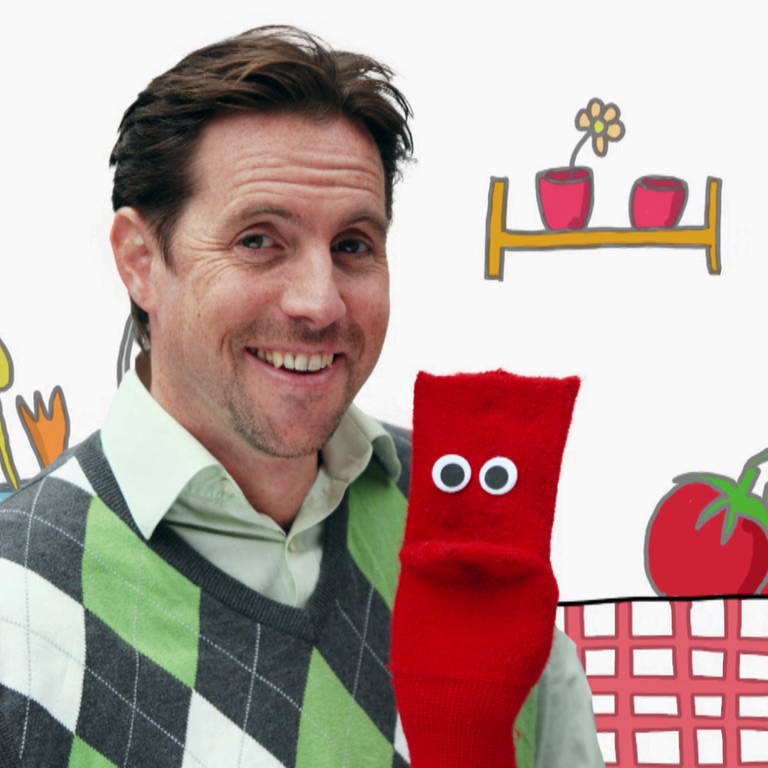 Englisch lernen: Socke Red und David, dazu Schriftzug "David and Red" (Foto: WDR/puppetEmpire)
