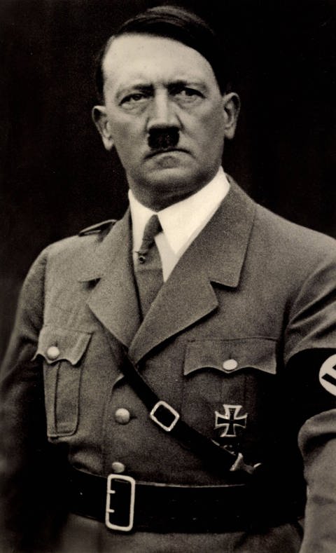 Schwarz-weiß Porträt von Adolf Hitler (Foto: Imago: Arkivi)