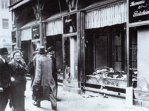 zerstörte jüdische Geschäfte