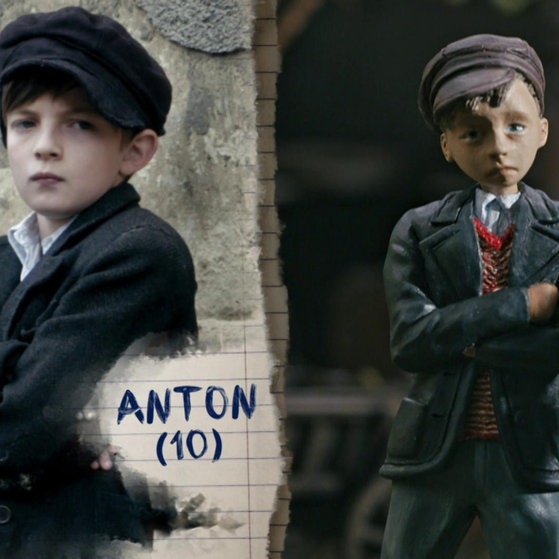 Anton mit Alltagsjacke und Mütze.