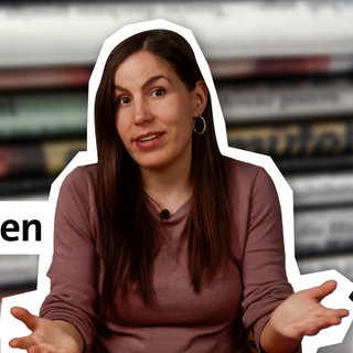 Presenterin der Folge zum Erkennen von Fake News im kolleg24 Deutsch