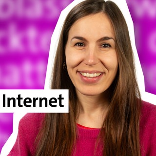 Presenterin der Folge zur Recherche im Internet im kolleg24 Deutsch