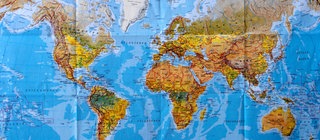 Die Weltkarte mit Kontinenten: Zuerst gab es auf der Erde nur einen Kontinent - Pangäa. Bis er in die Erdteile zerbrach.