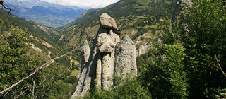 Wind und Wasser führen zur Verwitterung von Gestein und lassen bizarre Felsformationen entstehen.