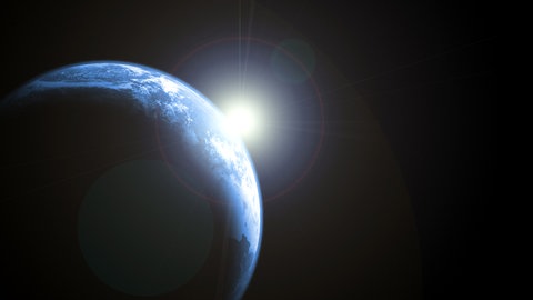Der Planet Erde wird von der Sonne angestrahlt