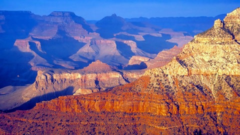 Im Grand Canyon in den USA ist die Landschaft aus Sedimentgestein besonders deutlich zu erkennen.