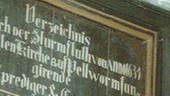 Inschrift über die Sturmflut 1634 (Foto: SWR - Screenshot aus der Sendung)
