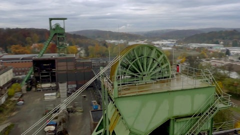 Blick auf ein Industriekomplex.