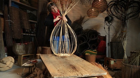 Sujetbild aus dem Film: Schöner schiefer Korb