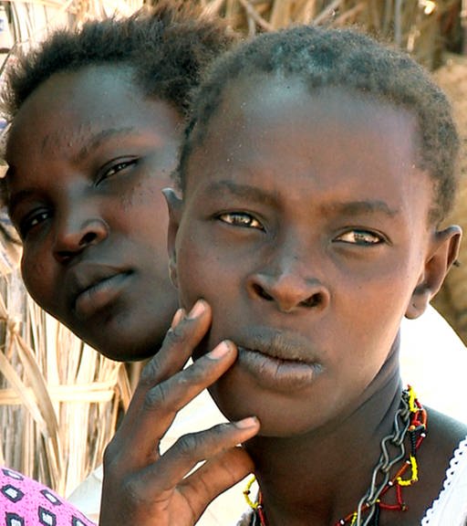 Zwei Frauen in Nordkenia (Foto: SWR/Eikon Südwest)
