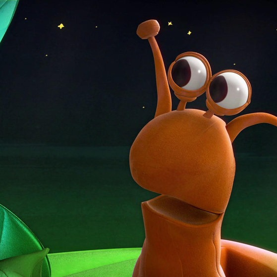 Animationsfilm: Kleine Schnecke schaut erschrocken.