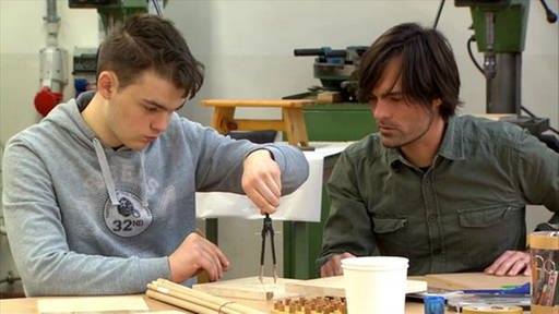 Zwei junge Männer (Foto: SWR - Screenshot aus der Sendung)