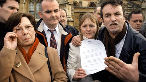 Justizopfer mit einer Entschuldigung Tony Blairs 2005 (Foto: dpa)