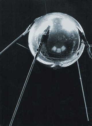 Der kugelförmige Satellit "Sputnik" (Foto: dpa)