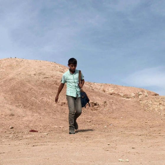 Jafer läuft durch die Wüste. (Foto: SWR – Screenshot aus der Sendung)