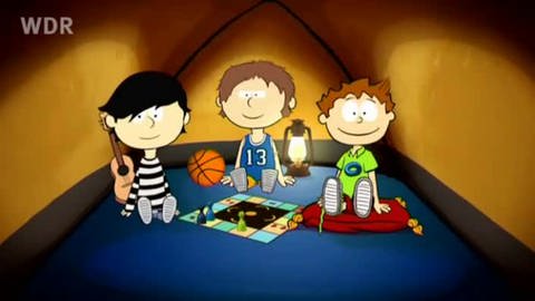 Der kleine Philosoph Knietzsche sitzt mit zwei Freunden im Zelt vor einem Brettspiel. (Foto: vision X/WDR)