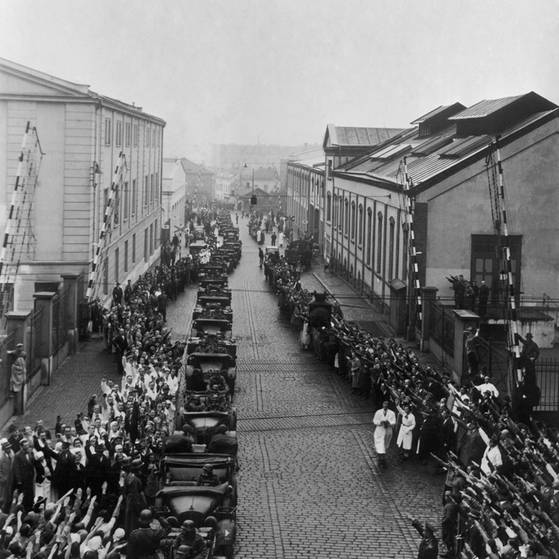 Sudetendeutsche begrüßen Adolf Hitler (Foto: imago, CTK Photo)