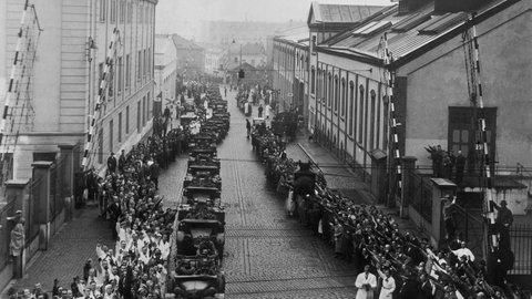 Sudetendeutsche begrüßen Adolf Hitler