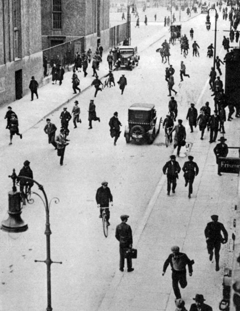 Straßenaufstände Berlin