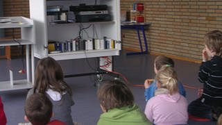 Kinder vorm Fernseher (Foto: Eva Willersinn)