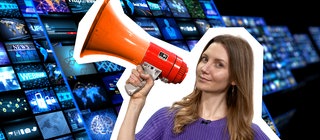Reporterin Jana hält ein Megafon in der Hand. Hinter ihr sind verschiedene Computerbildschirme eingeblendet.