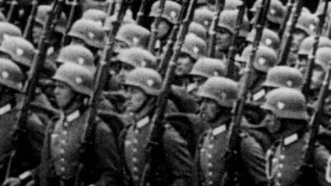 schwarz weiß Bild von Soldaten