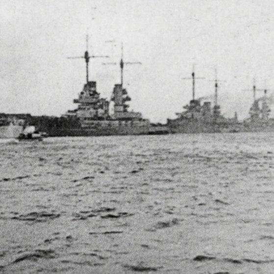 Kriegsschiffe