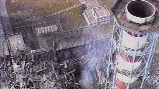 zerstörter Reaktor (Foto: SWR - Screenshot aus der Sendung)