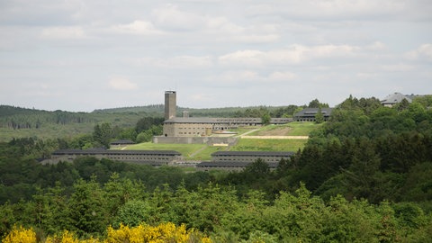 Blick auf die ehemalige NS-Ordensburg Vogelsang