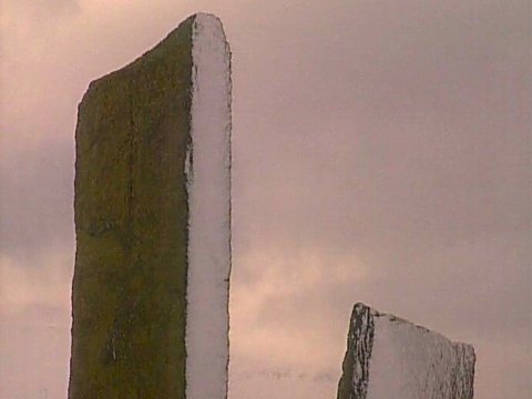 Steinzeitliche Dorfanlage Skara Brae: Foto einer Steinsäule [Klick auf das Bild, schließt das Fenster]