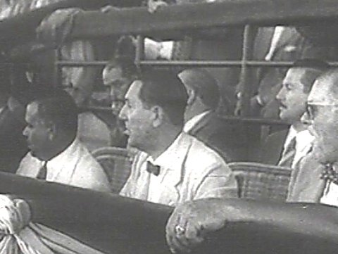 Aufnahme von Juan Domingo Perón im Stadion [Klick auf das Bild, schließt das Fenster]