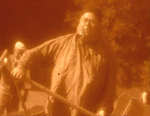 Ein Hornusser [Klick auf das Bild, schließt das Fenster]