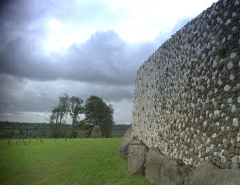 Die grüne Landschaft Irlands [Klick auf das Bild, schließt das Fenster]
