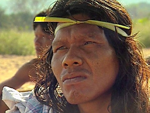 Gesicht eines Krahô Indianer [Klick auf das Bild, schließt das Fenster]