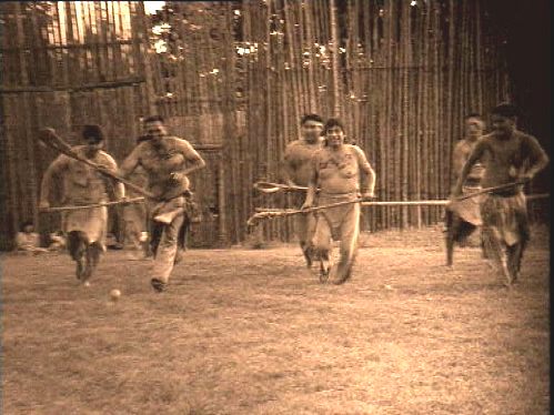 Indianer spielen Lacrosse [Klick auf das Bild, schließt das Fenster]