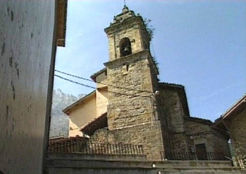Kirchturm [Klick auf das Bild, schließt das Fenster]