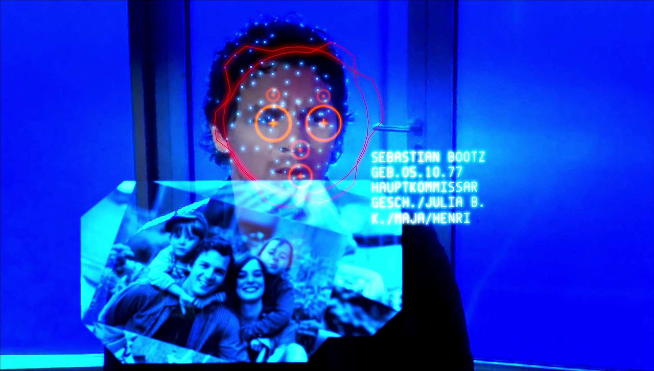 Bild aus der fertigen Tatortszene unter Verwendung der vorproduzierten Fotos und weiterer grafischer Elemente 