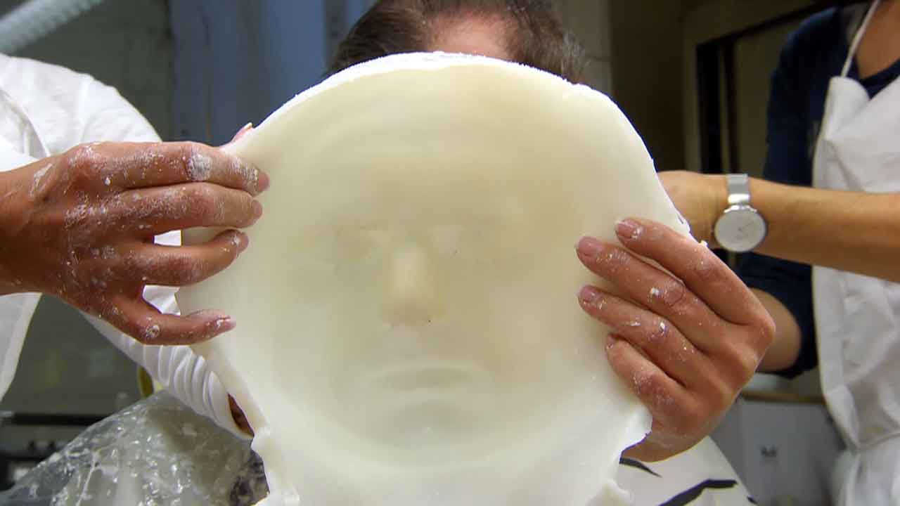 Silikonabdruck vom Gesicht des Schauspielers