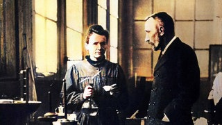 Pierre Curie (1859-1906) und Marie Curie (1867-1934), die das Element Radium entdeckt haben. Wie erforschten sie die Radioaktivität?