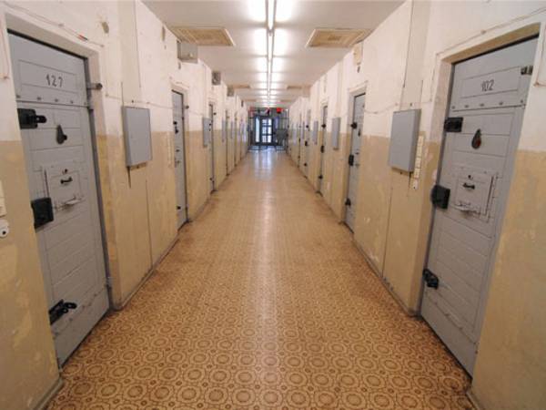 Bildergebnis fÃ¼r Stasi-GefÃ¤ngnisses Berlin-HohenschÃ¶nhausen